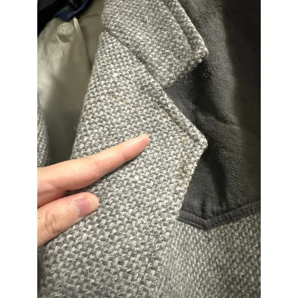 Pendleton Gray with elbow patch blazer jacket size 44 Made‎ in the USA
